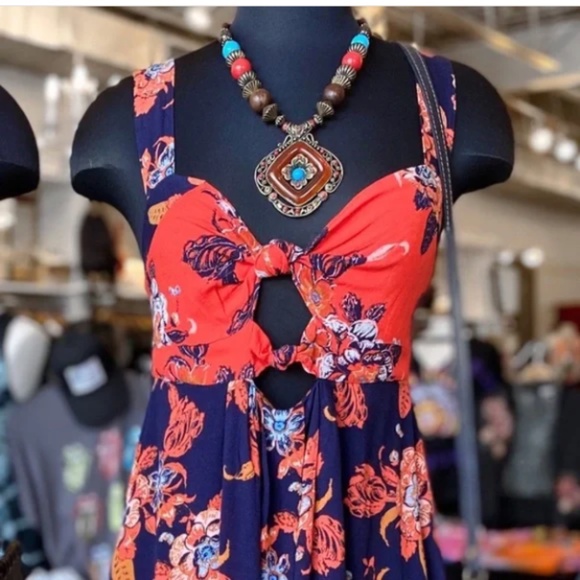 $128 FREE PEOPLE FLORAL PRINT V-NECK MINI-DRESS NA - Picture 15 of 15